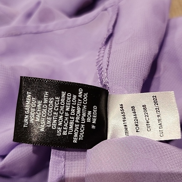 Torrid - Chiffon Clip Dot Puff Sleeve Top in Bougainvillea Lavender - Picture 11 of 13